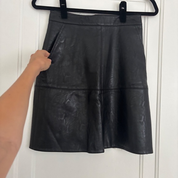 Zara leather skirt - Picture 6 of 10